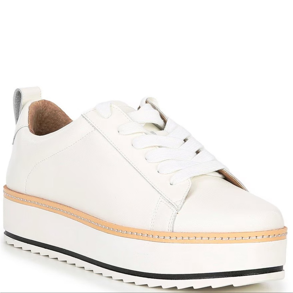 NWT Chelsea & Violet Minie White Leather Platform Sneakers Size 8.5